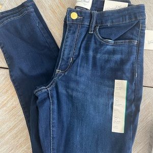 Juniors/women's jeans